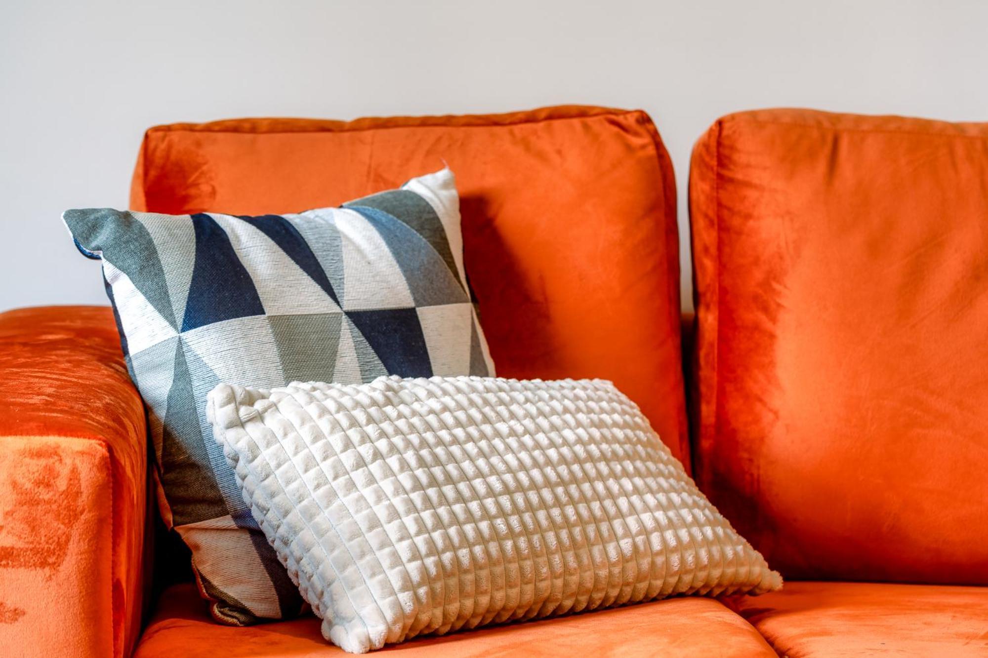 Cosy Retreat - Charming 2-Bed Apartment Гринок Экстерьер фото